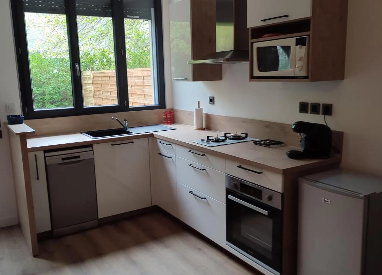 Appartement T2 Rdj Dans Maison 阿尔贝维尔 法国